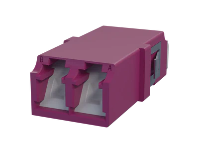 Adaptador de fibra óptica LC dúplex con obturador, Erika Violet - Vista frontal